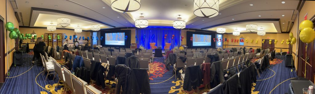A panoramic picture of an insights discover conference room.